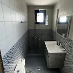 Апартаменты Camaraki Capitano House , Chora