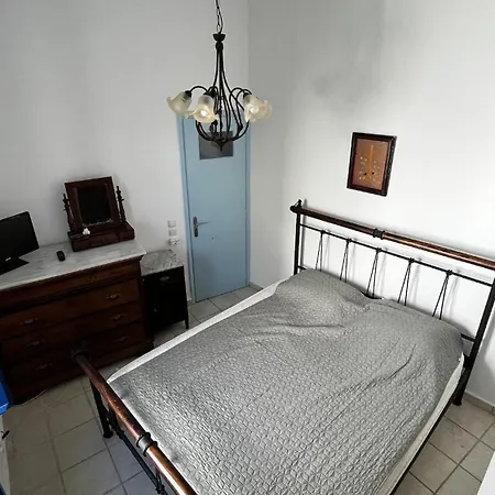 Camaraki Capitano House , Chora Serifos Town